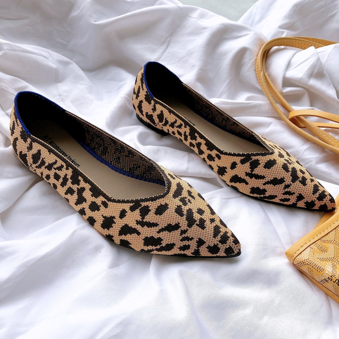 Pedal Shoes Pointed Flats for Women