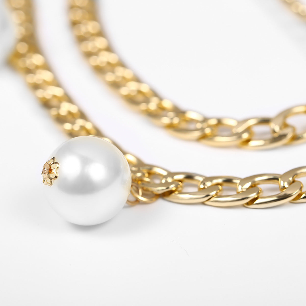 Geometric wild body waist chain