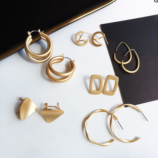 Matte geometric earrings