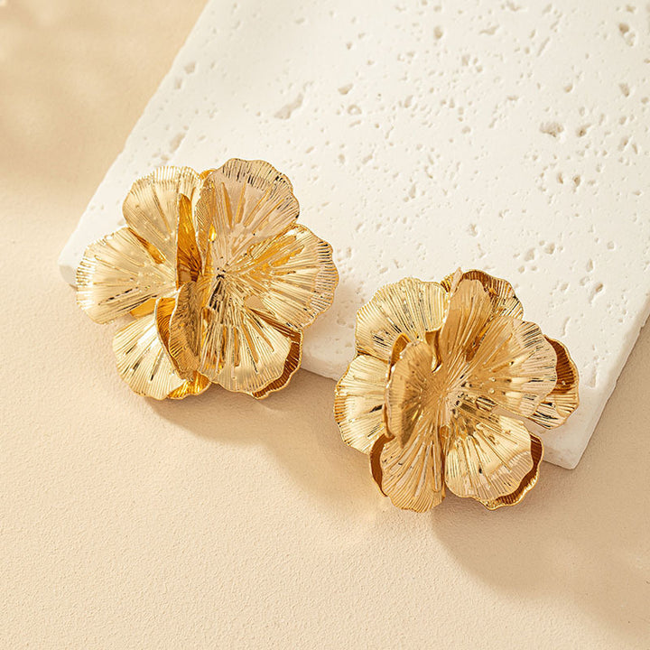 Geometric Cold Wind Electroplated Metal Plant Flower Earrings