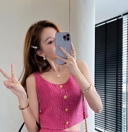 Women's Fashion Sleeveless Top Skirt Set