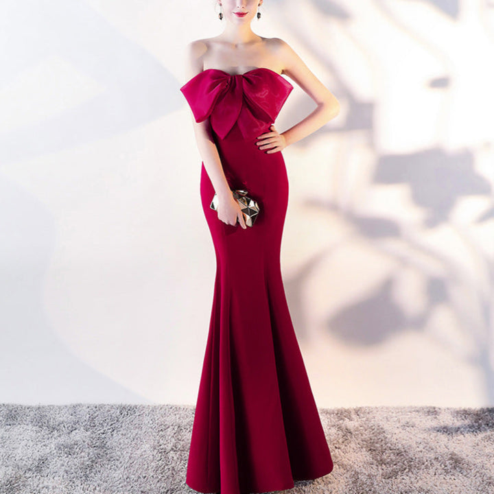 Female Solid Color Strapless Fish Tail Slimming Short Dress