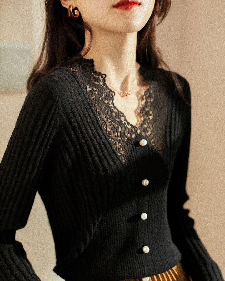 Inner Lace Knitted V-neck Bottoming Shirt