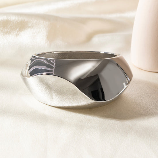 Exaggerated Wide Open Alloy Bracelet