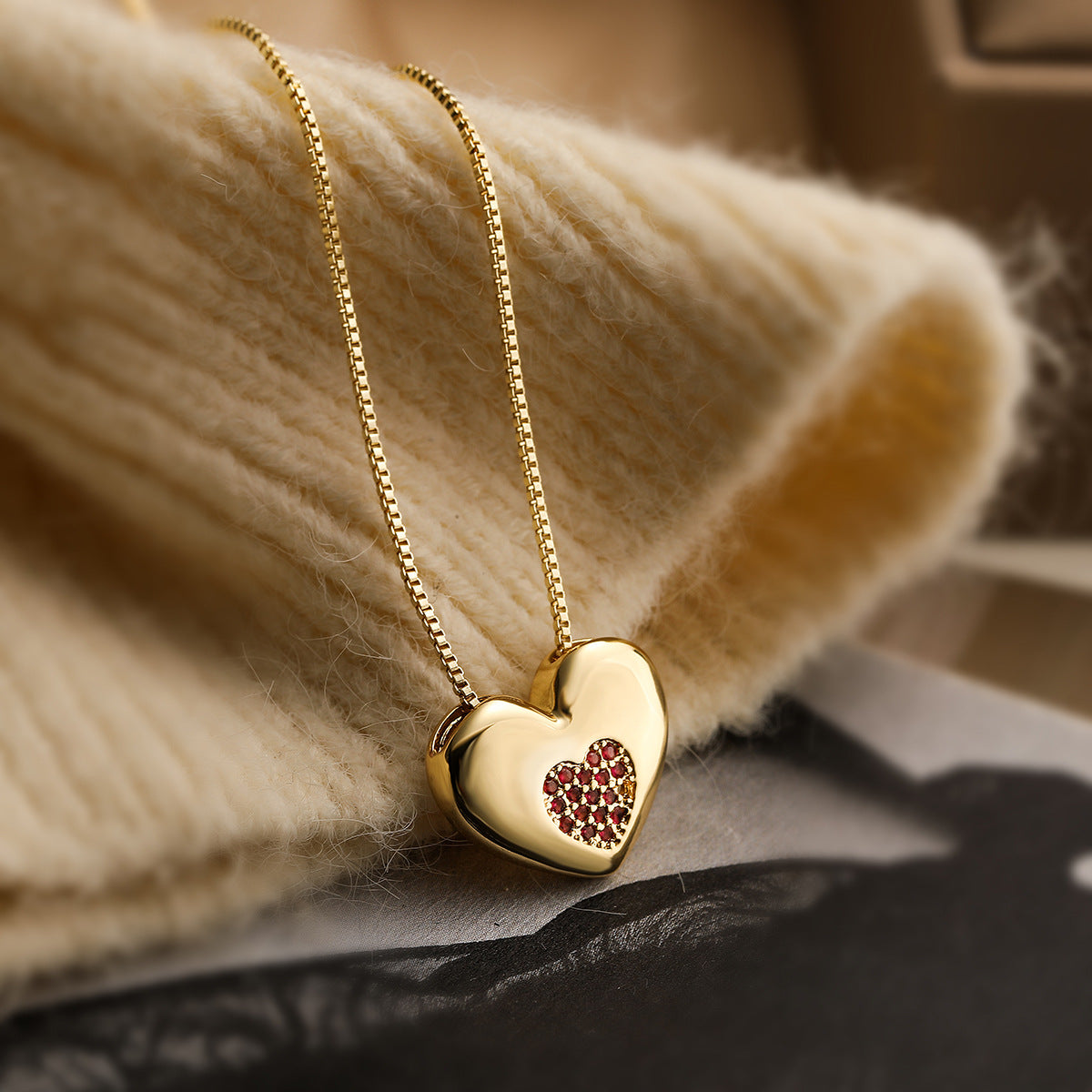 Copper Plating 18K Gold Heart-shaped Zircon Pendant Necklace