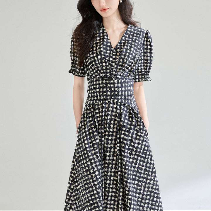 Black And White Lattice Pattern V-neck Lace Up Waist Slimming Cotton A- Line Mid-length Dress