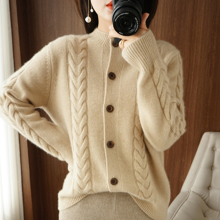 Women's Knitwear / Coats / Jackets